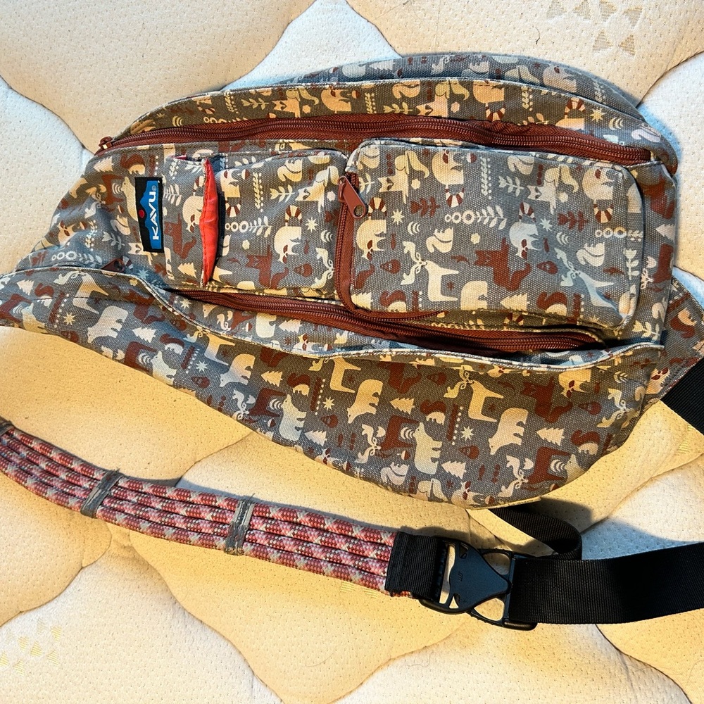KAVU Rope Sling Bag